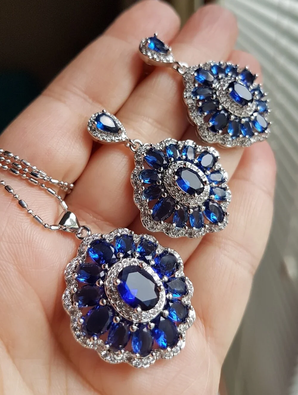 Swarovski Elements Blue Sapphire 925 Sterling Silver Statement Necklace NEW
